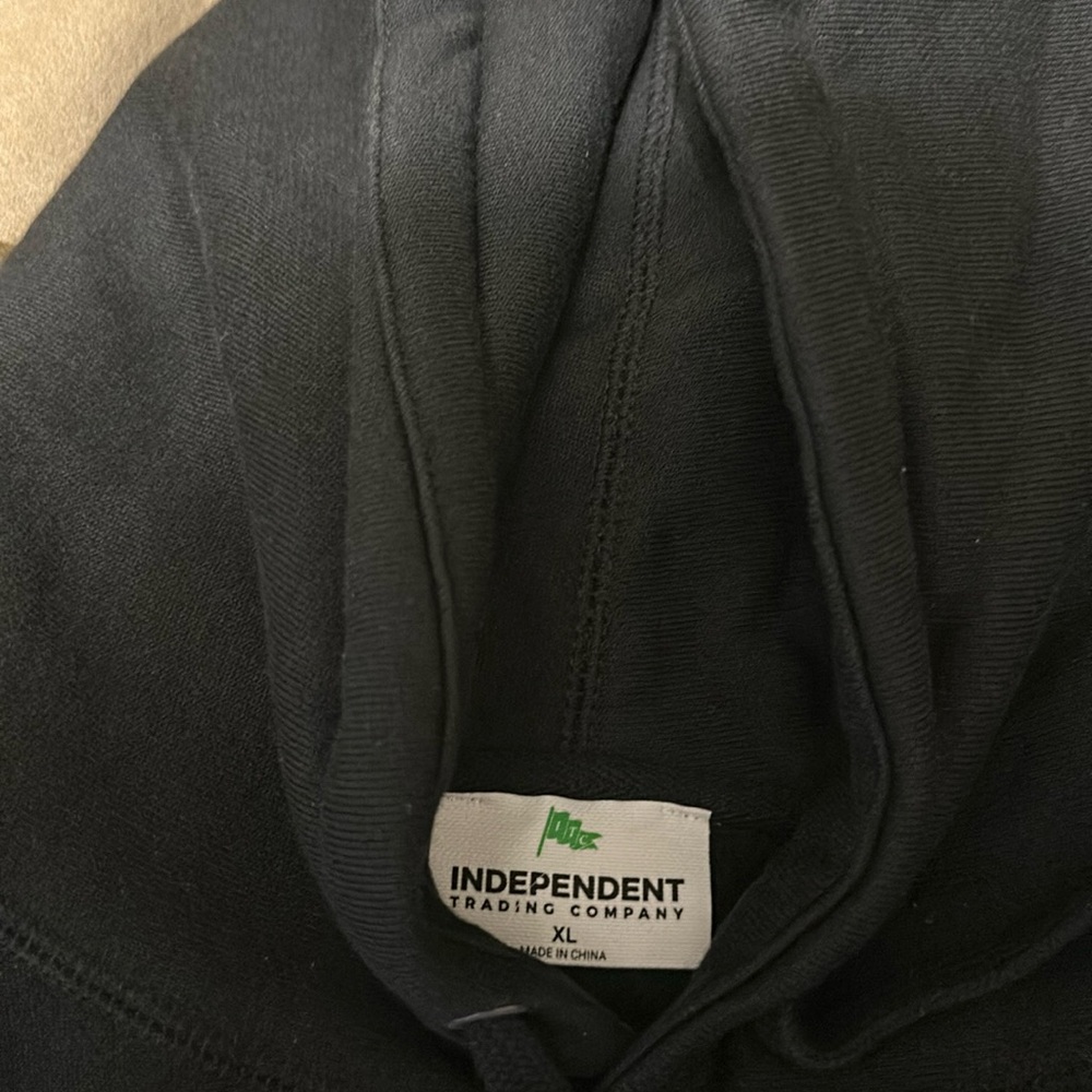 Black Hoodie XL